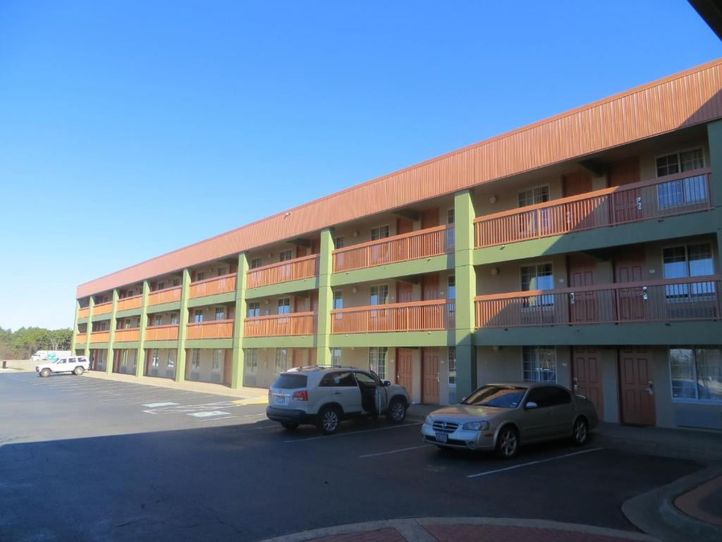 Super 8 By Wyndham Little Rock/Otter Creek Motel Exterior photo
